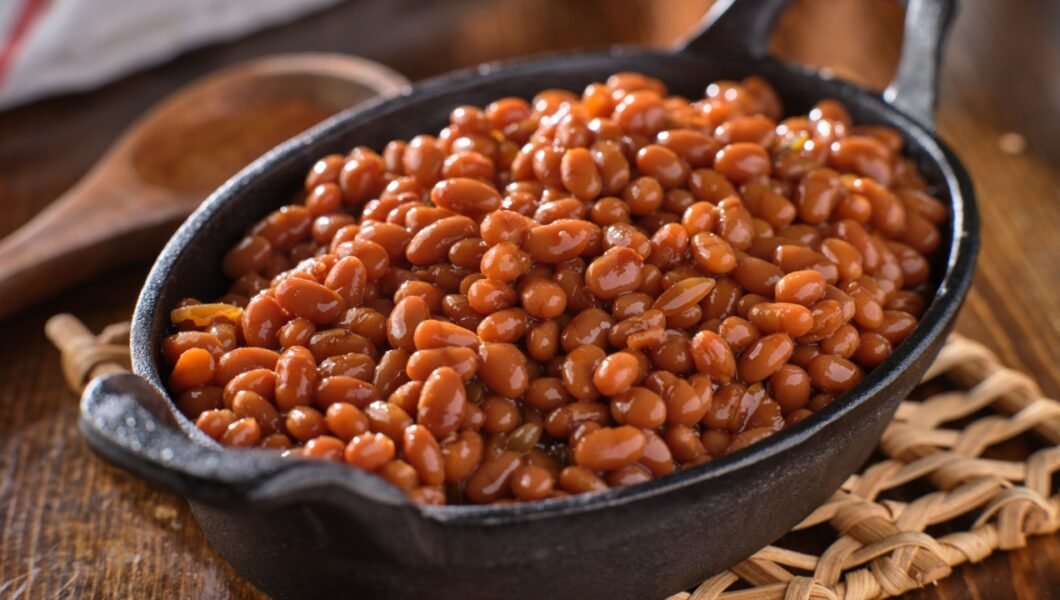 baked beans in cast iron skillet