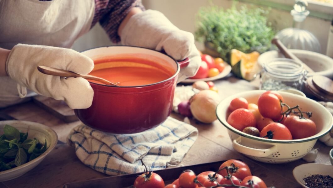 A housewife cooking tomato sauce food photography recipe idea